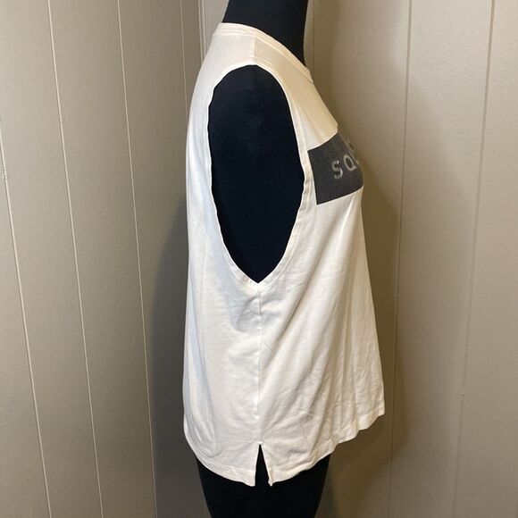 Under Armour Medium Heat Gear Sleeveless Top Workout Shinny Graphic - Picture 3 of 5